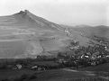 Pohľad na Kamenický hrad - rok 1934. Autor: Jiří Trejbal.