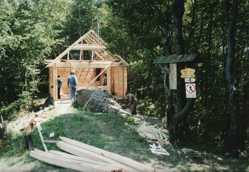 Výstavba kaplnky pri Oltárkameni