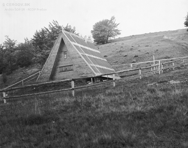 Chata ŠOP pri sedle Ždiare