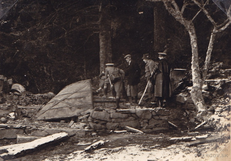 Chmelárova chata po vyhorení