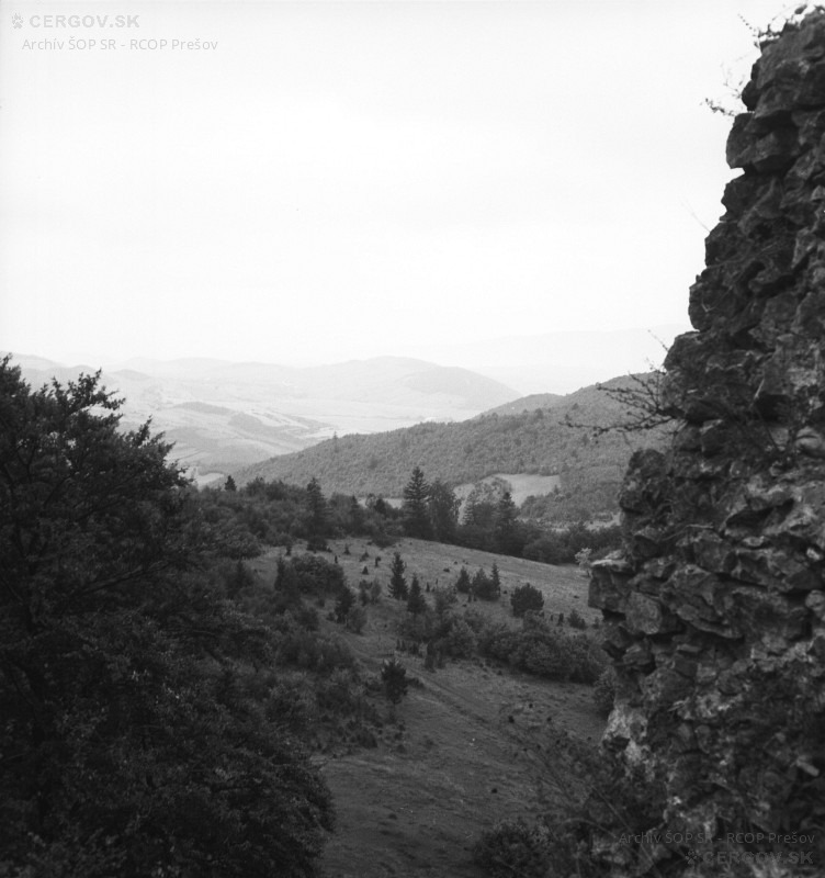 Pohľad z Hanigovského hradu